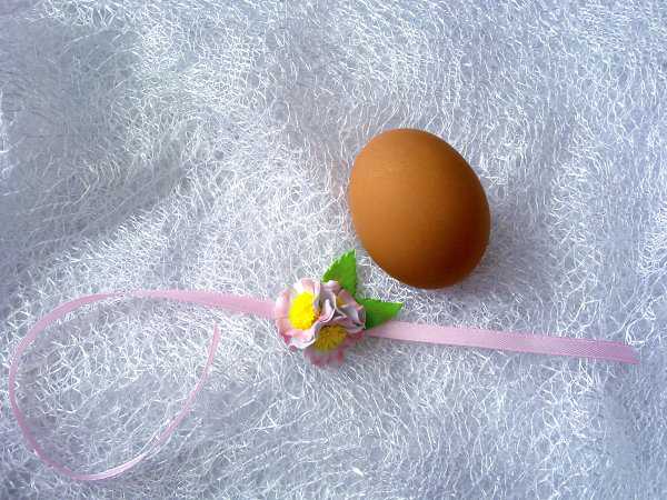 Декорирование пасхального яйца: шаг 14